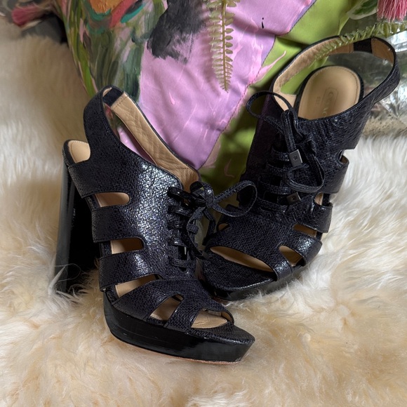 Coach Black Textured Heels 7.5 - Picture 1 of 4